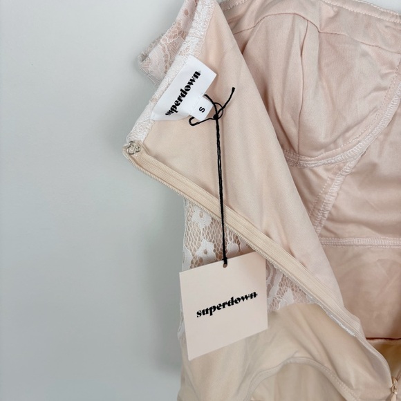 Superdown Stasia Lace Bodysuit in White & Nude Size S - Picture 8 of 11